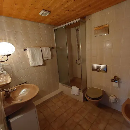 Hotell Adler 3*